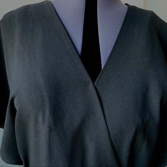 Bobeau Plus Wrap Dress - Picture 13 of 15